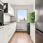 Smart - Near Essen, Oberhausen, Bottrop - Perfect For 6 Guests! Balcony - Netflix - Smart Tv Эссен