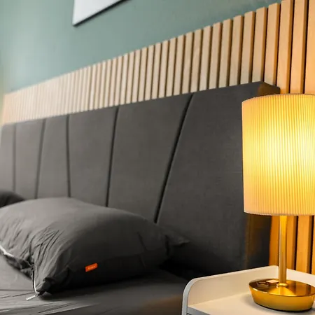 Smart - Near Essen, Oberhausen, Bottrop - Perfect For 6 Guests! Balcony - Netflix - Smart Tv Эссен