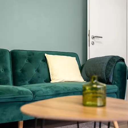 Smart - Near Essen, Oberhausen, Bottrop - Perfect For 6 Guests! Balcony - Netflix - Smart Tv شقة *