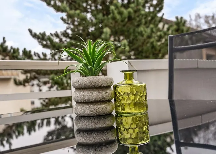 Smart - Near Essen, Oberhausen, Bottrop - Perfect For 6 Guests! Balcony - Netflix - Smart Tv 埃森