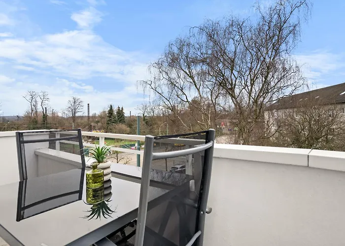 Smart - Near Essen, Oberhausen, Bottrop - Perfect For 6 Guests! Balcony - Netflix - Smart Tv * Эссен